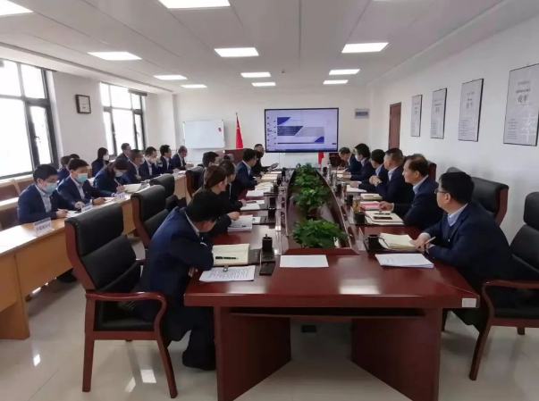 米兰官方站网页版-米兰MiLan（中国）
召开党委理论中心组集体学习会议(图2)