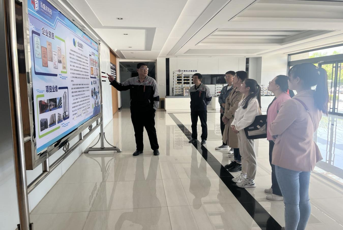 米兰官方站网页版-米兰MiLan（中国）
开展新员工入职培训(图3)