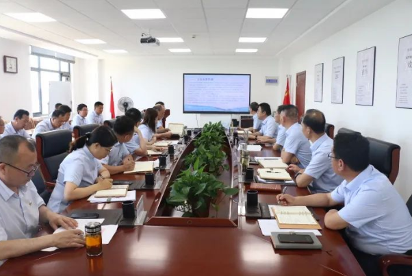 米兰官方站网页版-米兰MiLan（中国）
召开党委理论中心组集体学习会议(图2)
